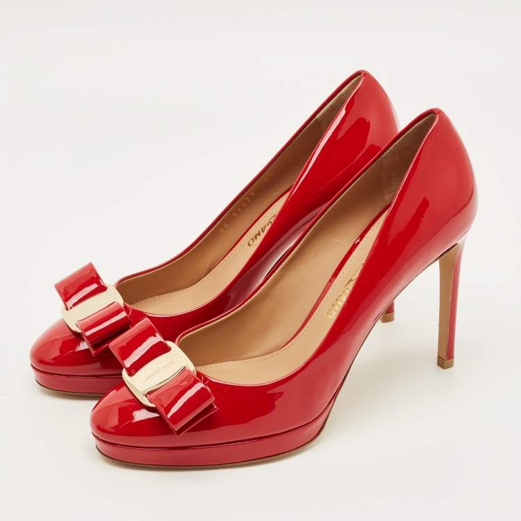 Pre Owned Salvatore Ferragamo Osimo Size 38 Red Patent Leather Vara Bow Pumps
