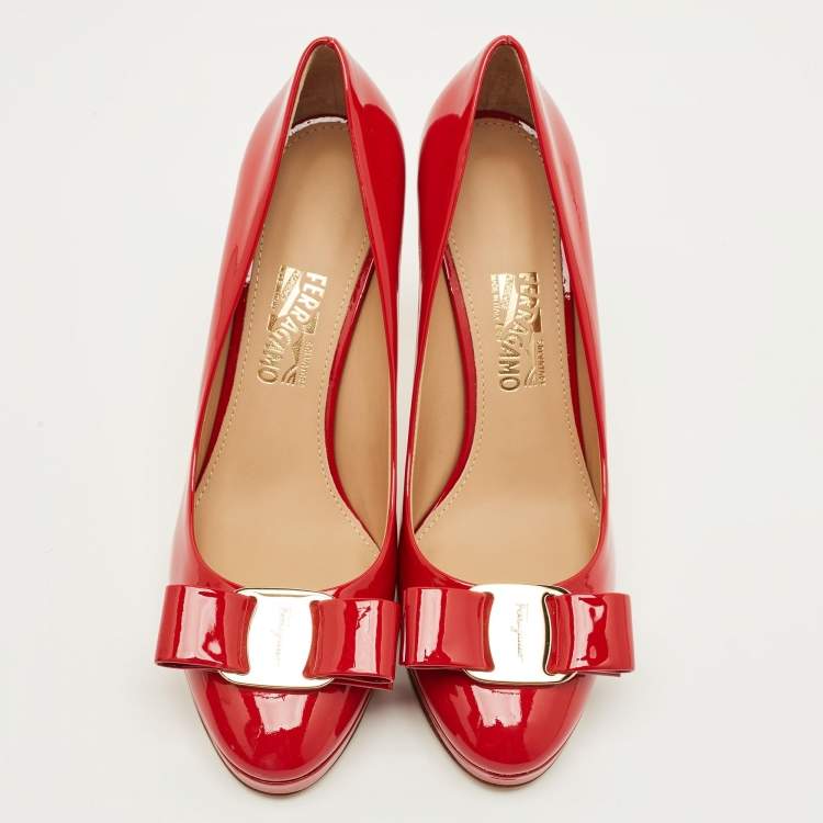 Pre Owned Salvatore Ferragamo Osimo Size 38 Red Patent Leather Vara Bow Pumps