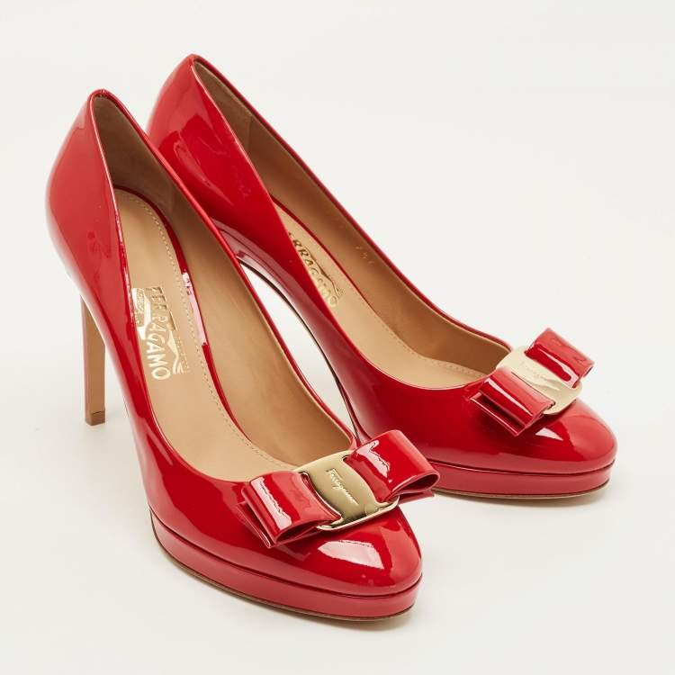 Pre Owned Salvatore Ferragamo Osimo Size 38 Red Patent Leather Vara Bow Pumps