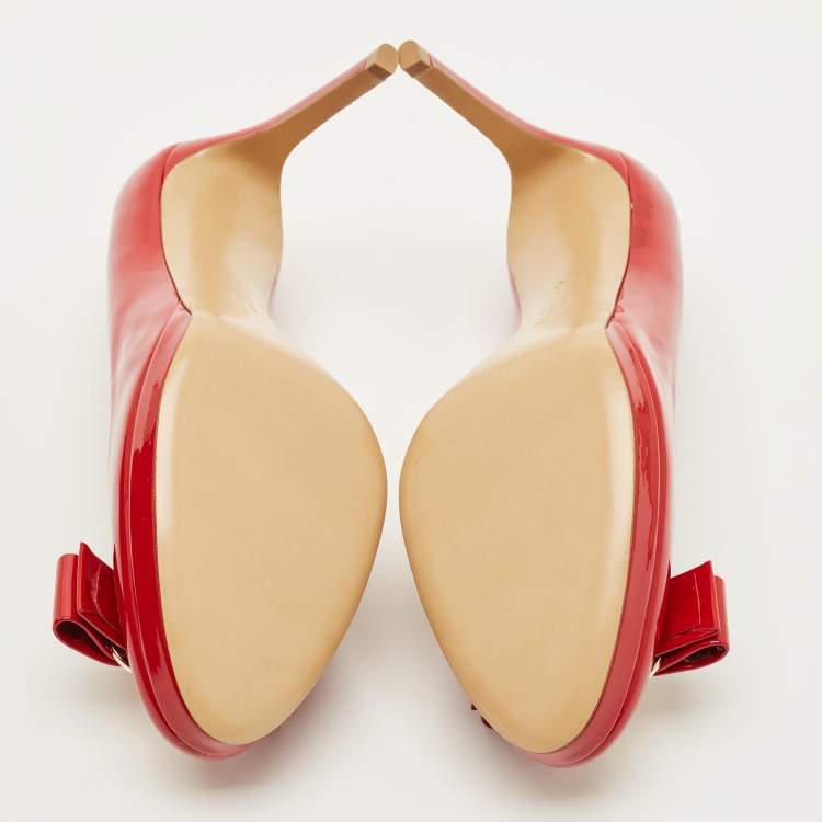 Pre Owned Salvatore Ferragamo Osimo Size 38 Red Patent Leather Vara Bow Pumps