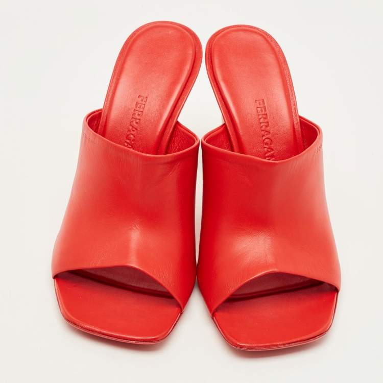 Pre Owned Salvatore Ferragamo Astro Size 41 Red Leather Slide Sandals