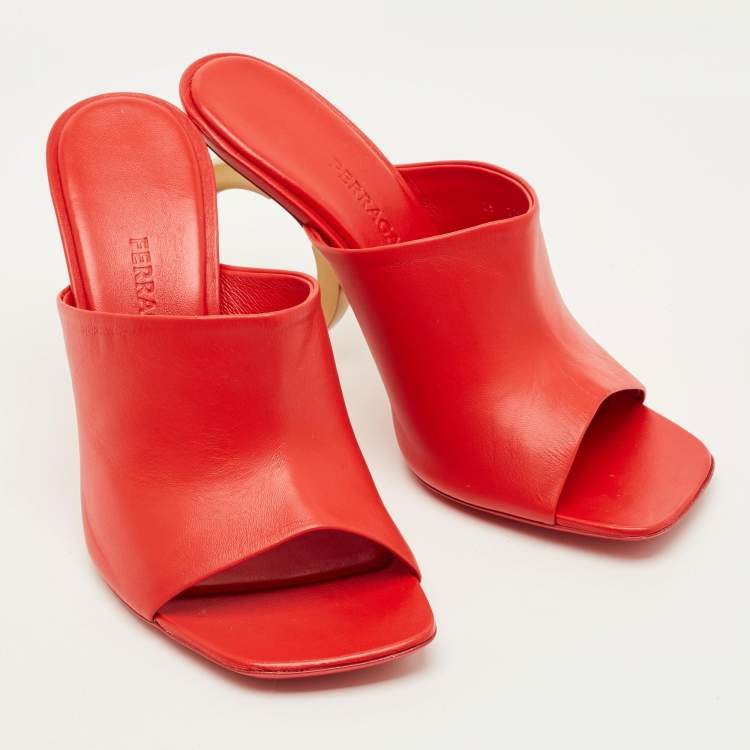 Pre Owned Salvatore Ferragamo Astro Size 41 Red Leather Slide Sandals