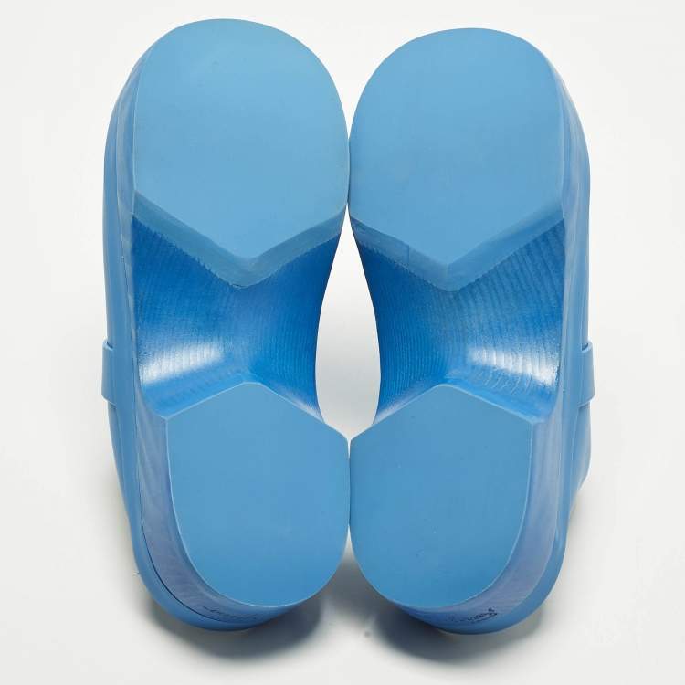 Pre Owned Salvatore Ferragamo Nope Size 39.5 Blue Leather Clogs