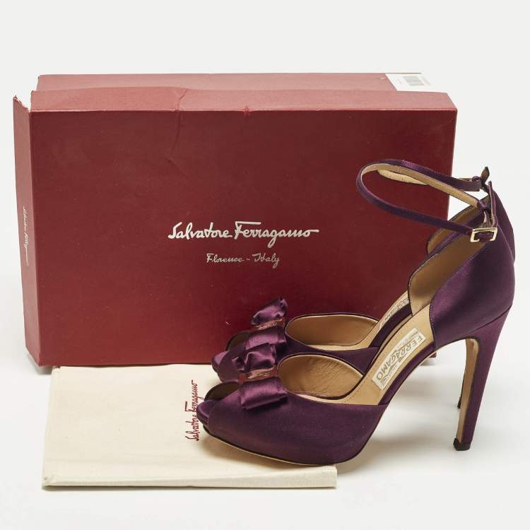 Pre Owned Salvatore Ferragamo Rosie Size 40.5 Purple Satin Platform Sandals