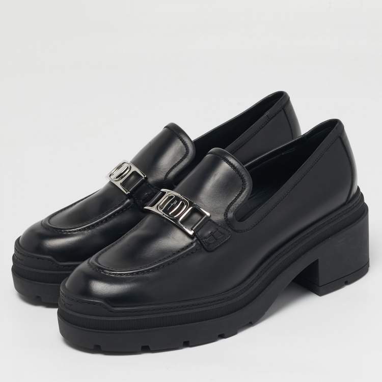 Pre Owned Salvatore Ferragamo Gancini Size 40 Black Leather Loafers