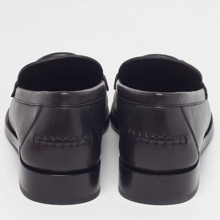 Pre Owned Salvatore Ferragamo Gancini Size 39 Black Leather Slip On Loafers