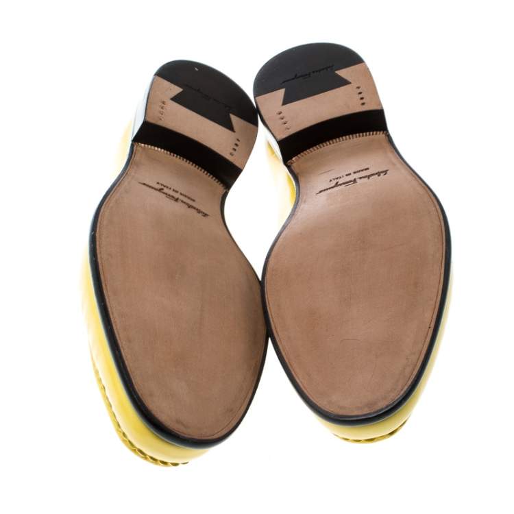 Pre Owned Salvatore Ferragamo Women Yellow Patent Leather Mason Gancio Bit Loafers Size 37.5