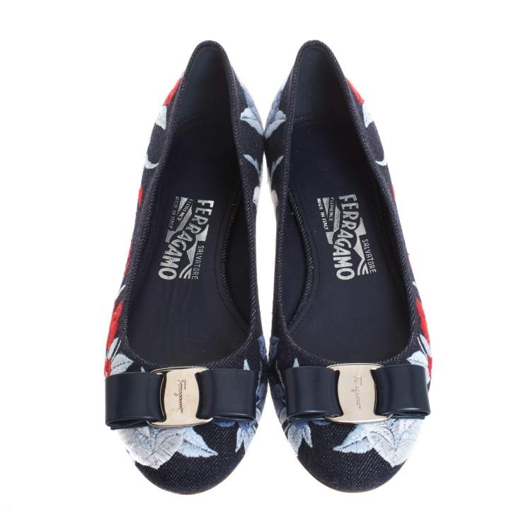 Pre Owned Salvatore Ferragamo Blue Floral Embroidered Denim Varina Bow Ballet Flats Size 36.5