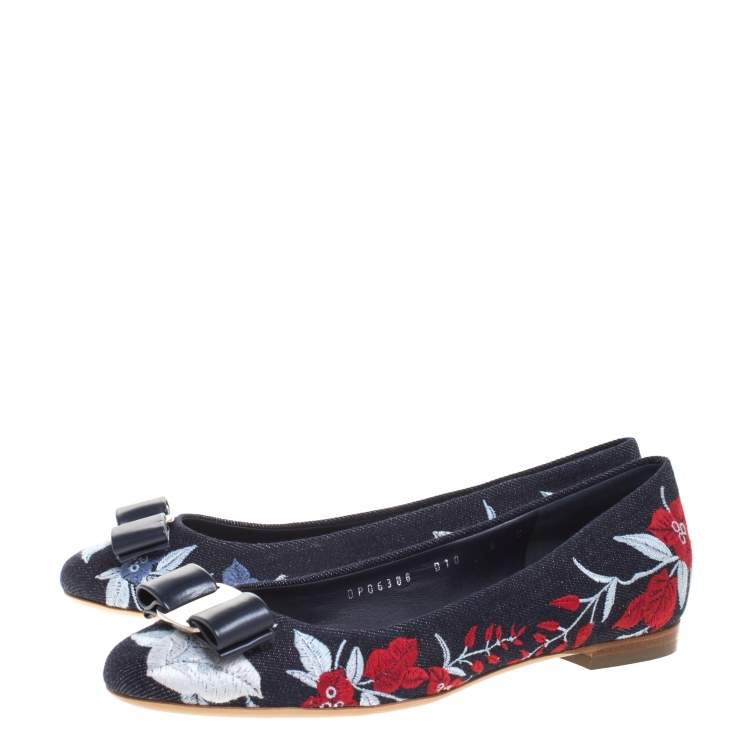 Pre Owned Salvatore Ferragamo Blue Floral Embroidered Denim Varina Bow Ballet Flats Size 36.5