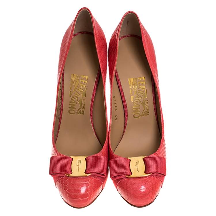 Pre Owned Salvatore Ferragamo Pink Python Leather Vara Bow Platform Pumps Size 38