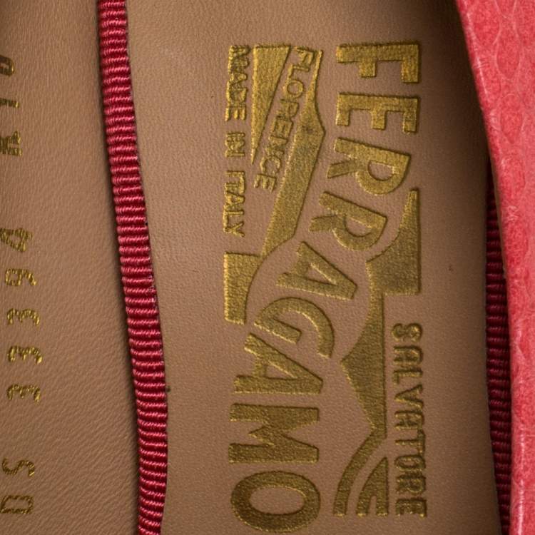 Pre Owned Salvatore Ferragamo Pink Python Leather Vara Bow Platform Pumps Size 38