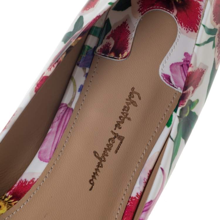 Pre Owned Salvatore Ferragamo White Floral Print Patent Leather Avola Bow Ballet Flats Size 39.5