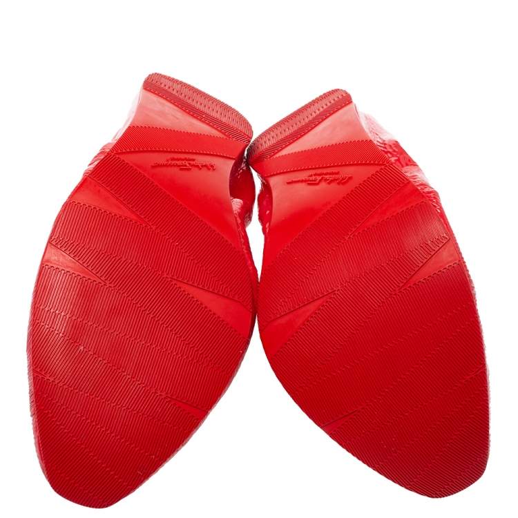 مملوكة مسبقًا Salvatore Ferragamo Red Patent Leather Scrunch Bow Ballet Flats Size 40.5
