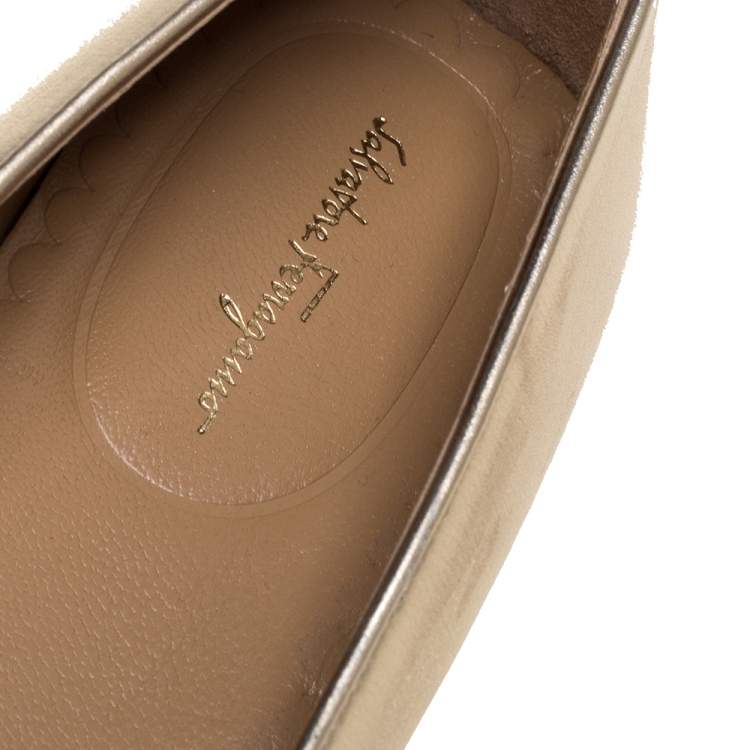 Pre Owned Salvatore Ferragamo Gold Leather Novello Bow Slip On Sneakers Size 36.5