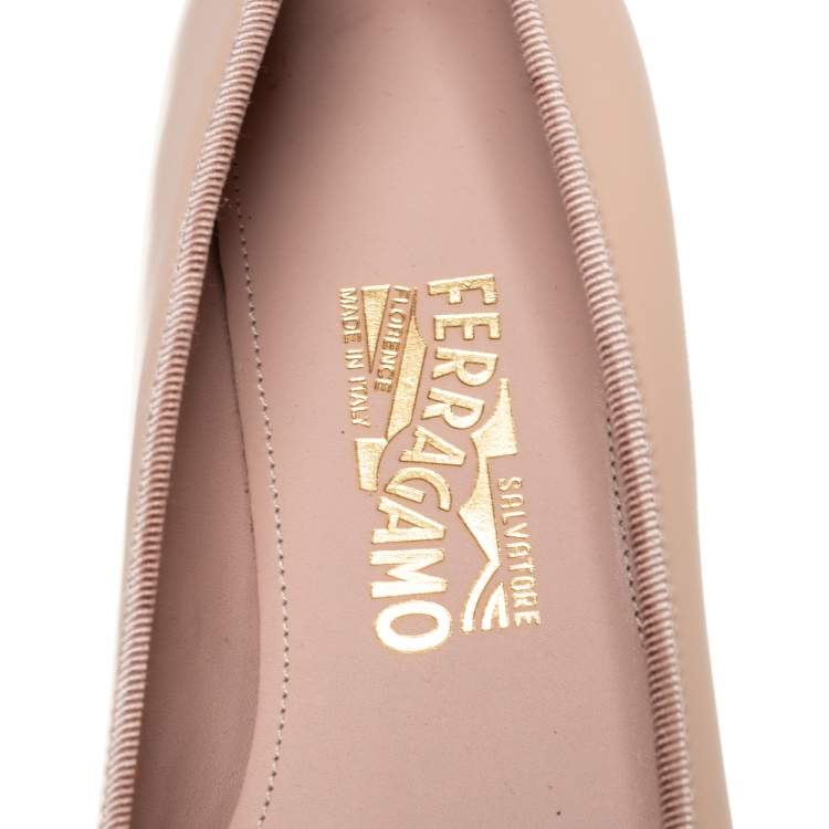 Pre Owned Salvatore Ferragamo Beige Leather Slip On Ballet Flats Size 39
