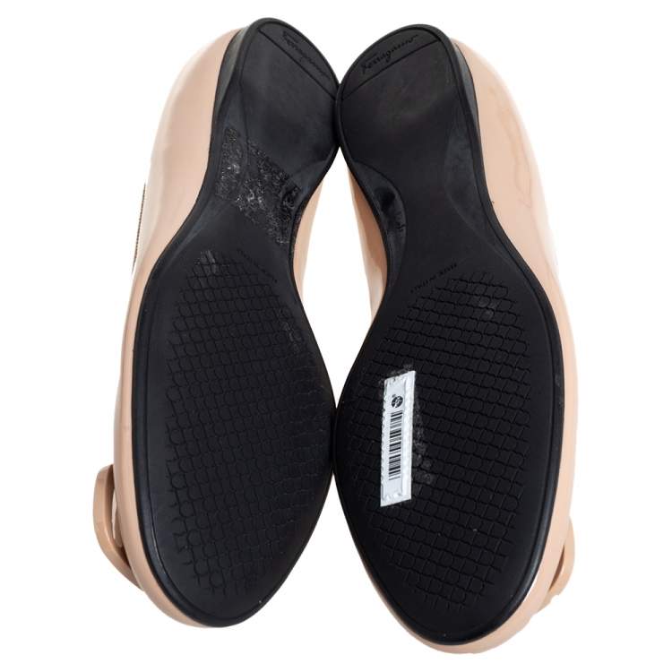 Pre Owned Salvatore Ferragamo Beige Leather Slip On Ballet Flats Size 39