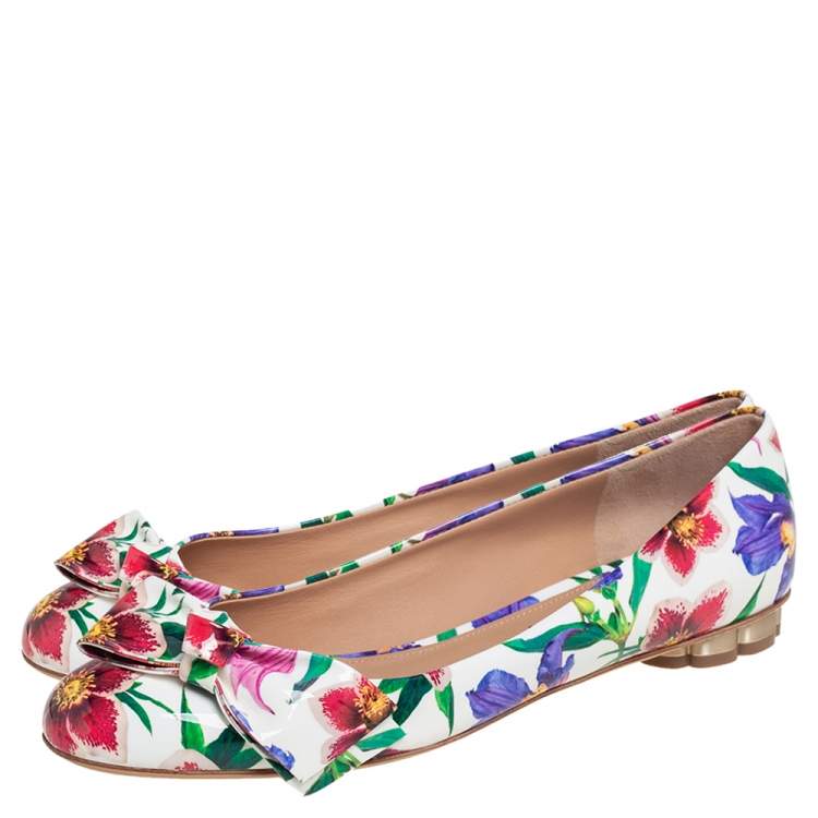 Pre Owned Salvatore Ferragamo White Floral Print Patent Leather Avola Bow Ballet Flats Size 39