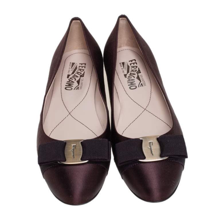 Pre Owned Salvatore Ferragamo Dark Brown Satin Vara Bow Ballet Flats Size 38
