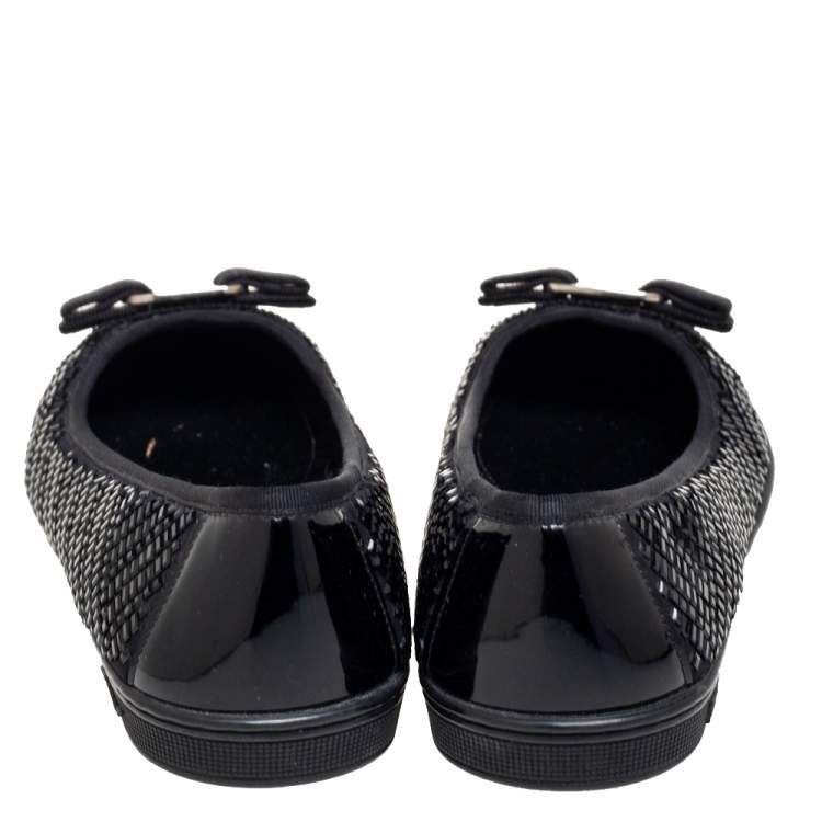 Pre Owned Salvatore Ferragamo Black Crystal Embellished Fabric and Patent Leather Vara Bow Ballet Flats Size 38