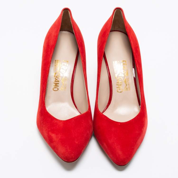 Pre Owned Salvatore Ferragamo Red Suede Pointed Toe Pumps Size 37