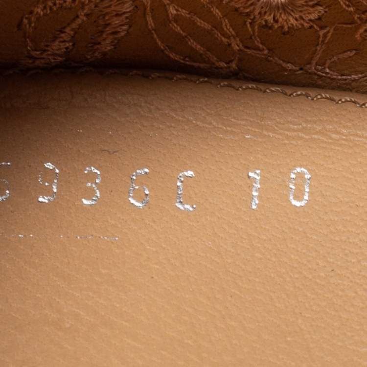 Pre Owned Salvatore Ferragamo Beige Leather and Patent Leather Vara Bow Ballet Flats Size 40.5 