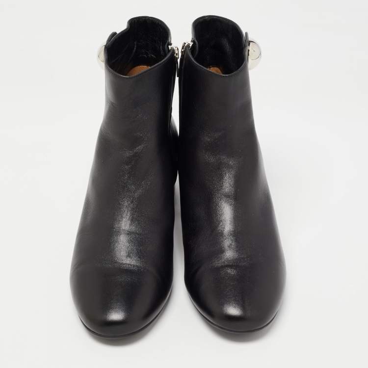 Pre Owned Salvatore Ferragamo Black Leather Figaro Ankle Boots Size 38