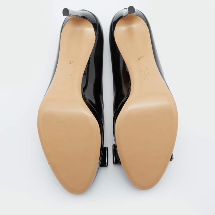 Pre Owned Salvatore Ferragamo Black Patent Leather Vara Bow Platform Pumps Size 39