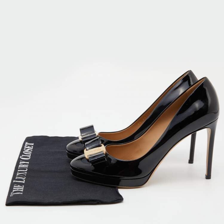 Pre Owned Salvatore Ferragamo Black Patent Leather Vara Bow Platform Pumps Size 39