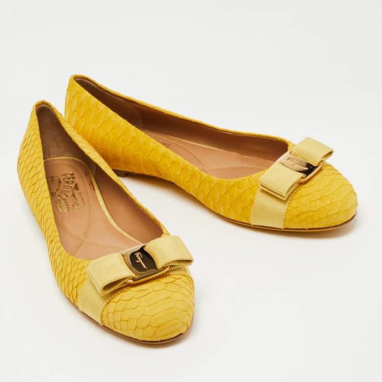 Pre Owned Salvatore Ferragamo Yellow Python Suede Varina Ballet Flats Size 38.5