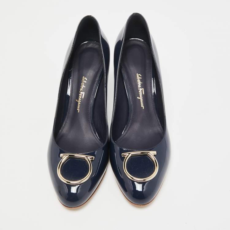 Pre Owned Salvatore Ferragamo Navy Blue Patent Leather Serina Pumps Size 38