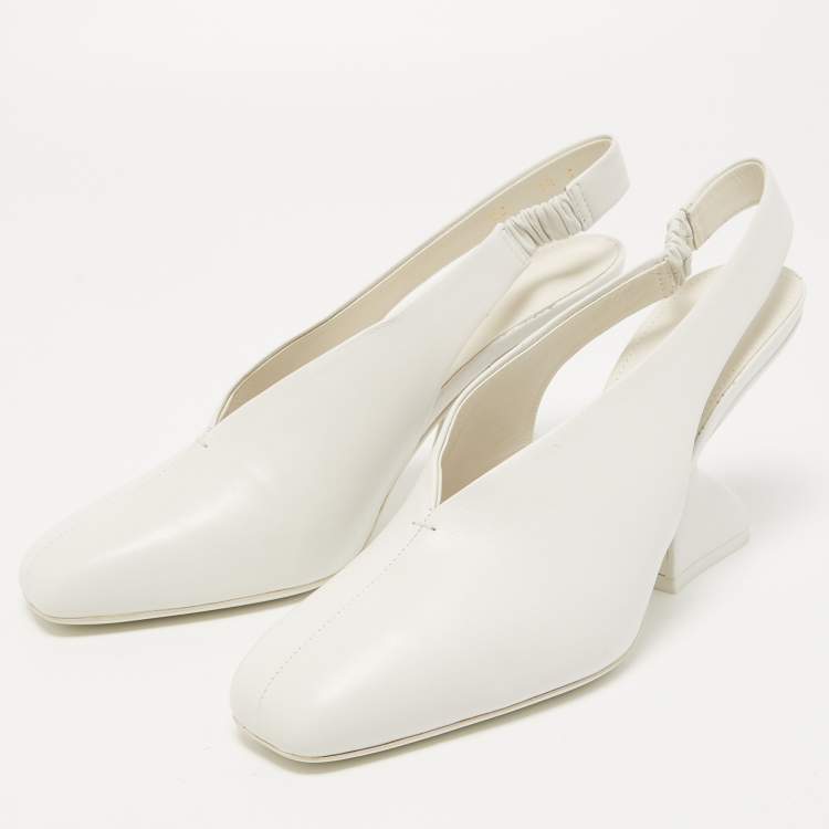 Pre Owned Salvatore Ferragamo White Leather Sloane Slingback Pumps Size 39