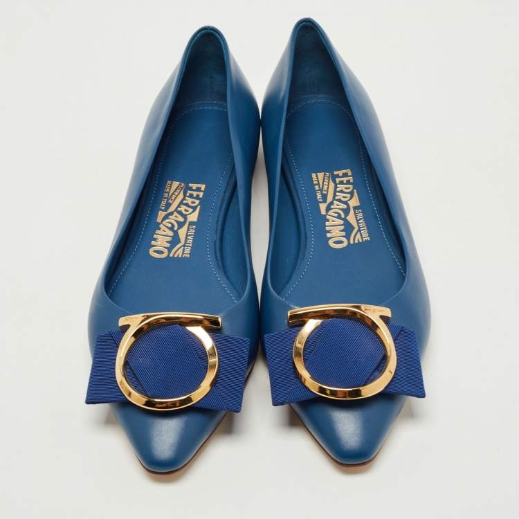 Pre Owned Salvatore Ferragamo Blue Leather Gancini Ballet  Flats Size 37.5