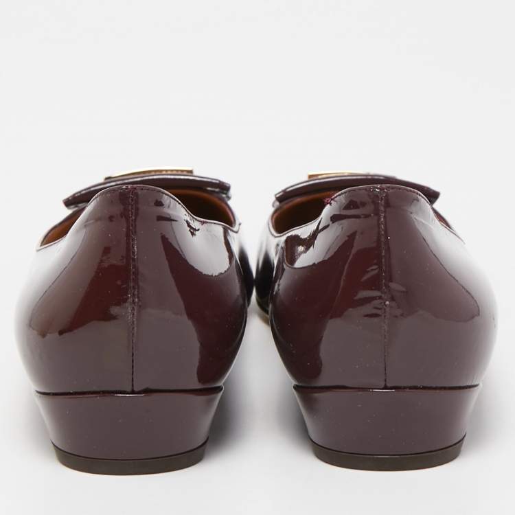 Pre Owned Salvatore Ferragamo Burgundy Patent Leather Ena Gancini Flats Size 40.5
