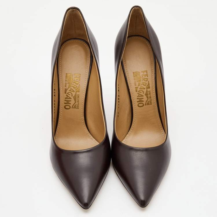 Pre Owned Salvatore Ferragamo Brown Leather Pointed Toe Pumps Size 40.5