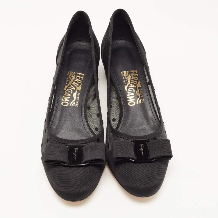 Pre Owned Salvatore Ferragamo Black Mesh and Canvas Varina Pumps Size 39