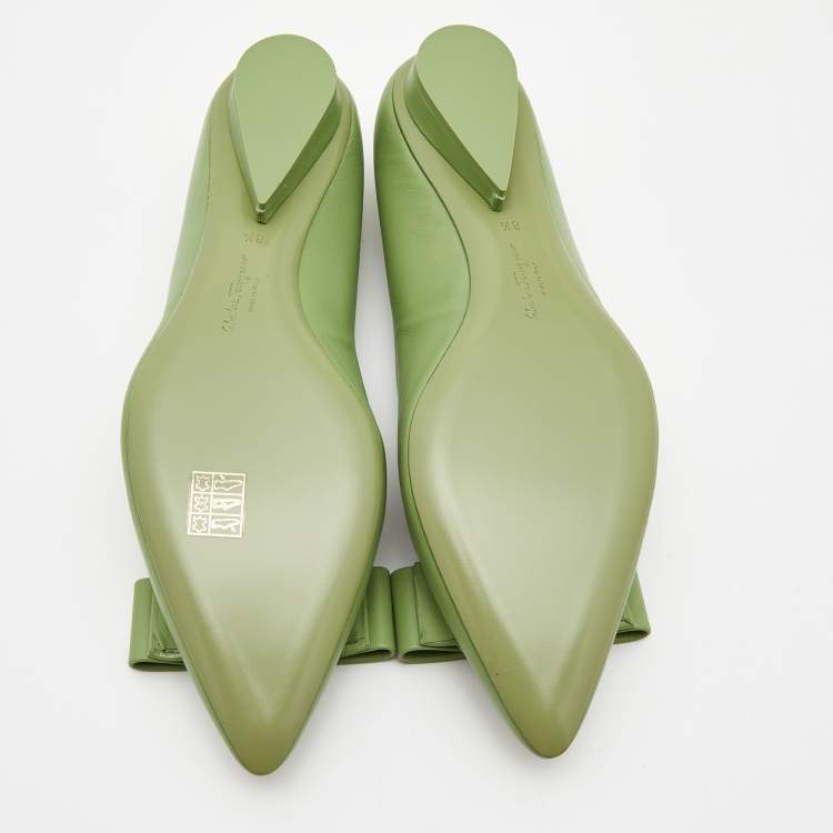 Pre Owned Salvatore Ferragamo Green Leather Viva Bow Ballet Flats Size 39