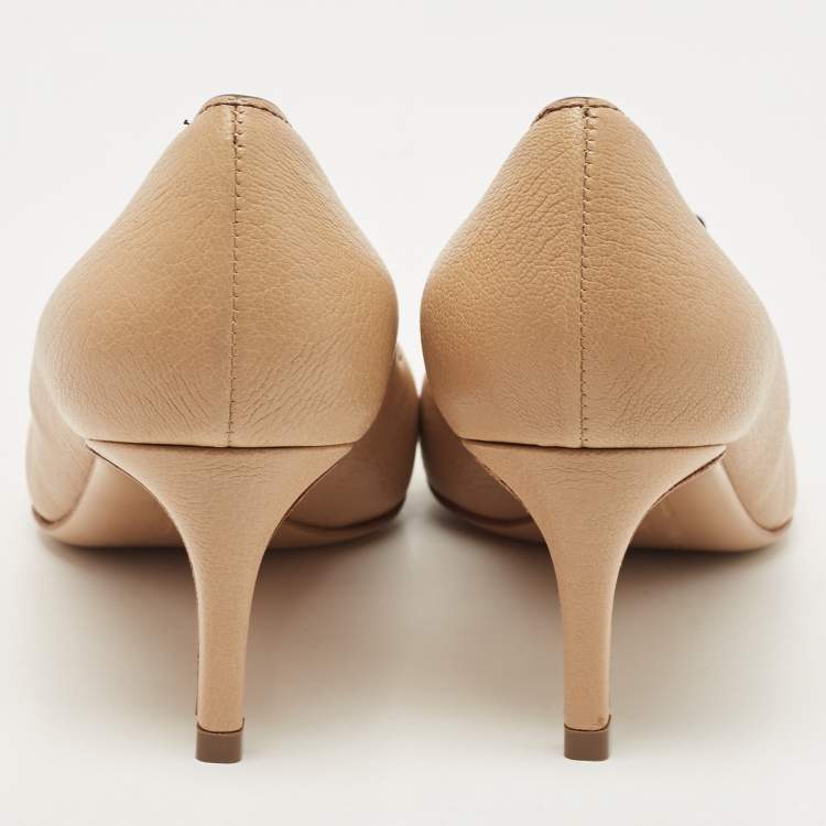 Pre Owned Salvatore Ferragamo Beige Leather Mimi Bow Detail Pointed Toe Pumps Size 36.5