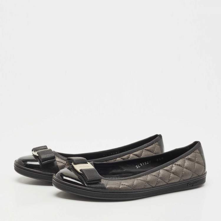 Pre Owned Salvatore Ferragamo Black/Bronze Quilted Leather and Patent Varina Ballet Flats Size 37