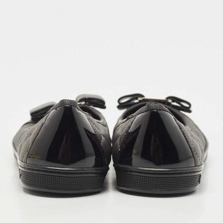 Pre Owned Salvatore Ferragamo Black/Bronze Quilted Leather and Patent Varina Ballet Flats Size 37