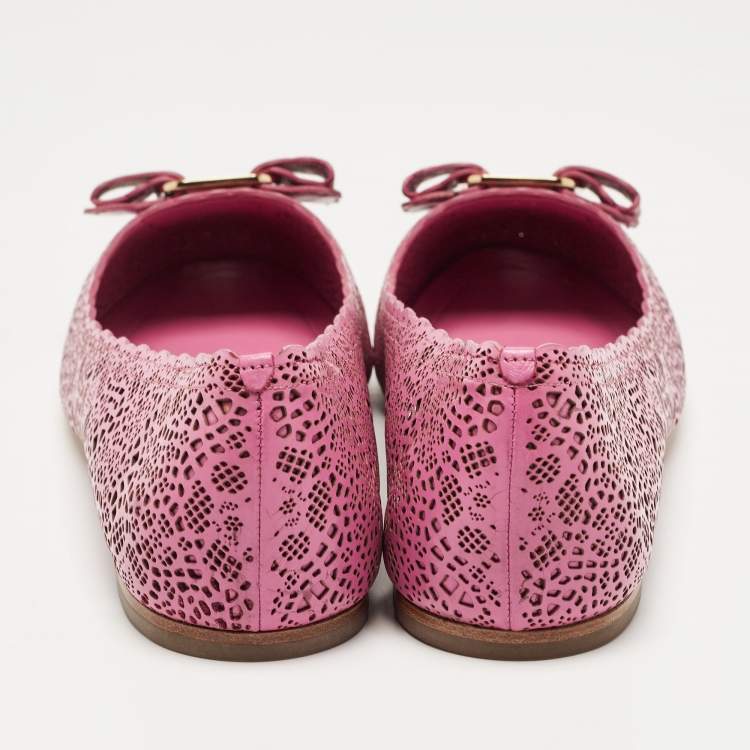 Pre Owned Salvatore Ferragamo Magenta Leather Lasercut Vara Bow Ballet Flats Size 40.5