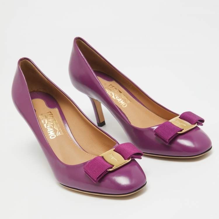 Pre Owned Salvatore Ferragamo Purple Patent Leather Vara Bow Pumps Size 37.5