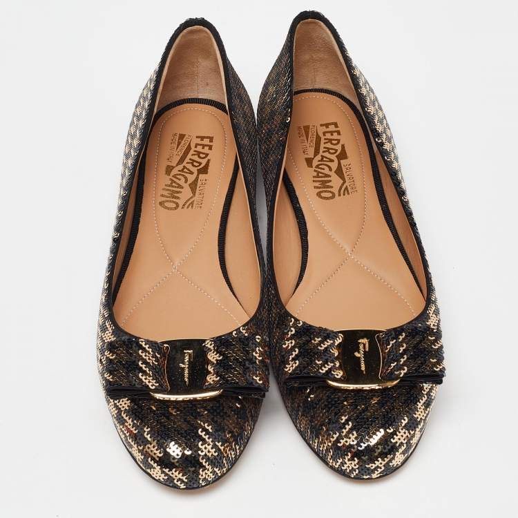 Pre Owned Salvatore Ferragamo Black/Gold Sequin Varina Ballet Flats Size 37.5
