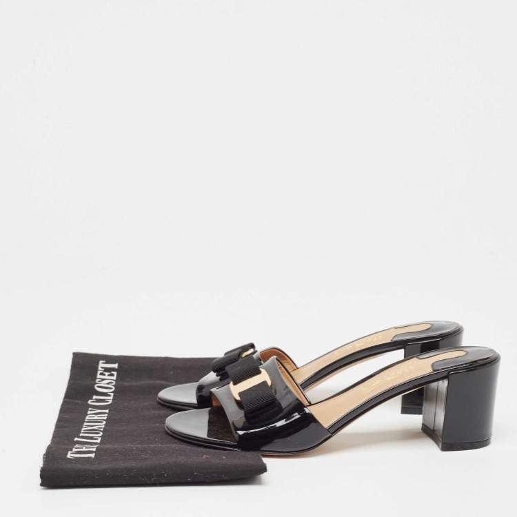 Pre Owned Salvatore Ferragamo Black Patent Leather Vara Bow Wedge Sandals Size 38