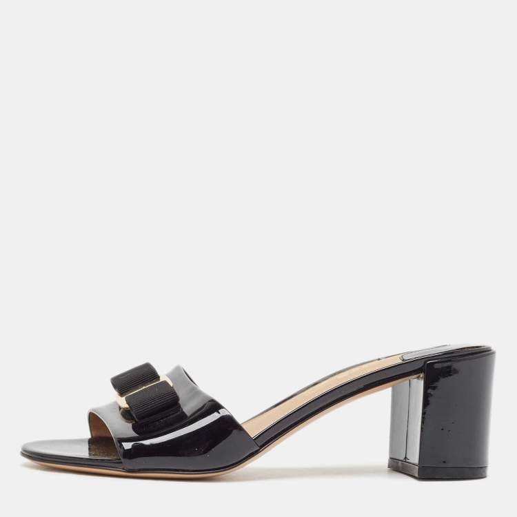 Pre Owned Salvatore Ferragamo Black Patent Leather Vara Bow Wedge Sandals Size 38
