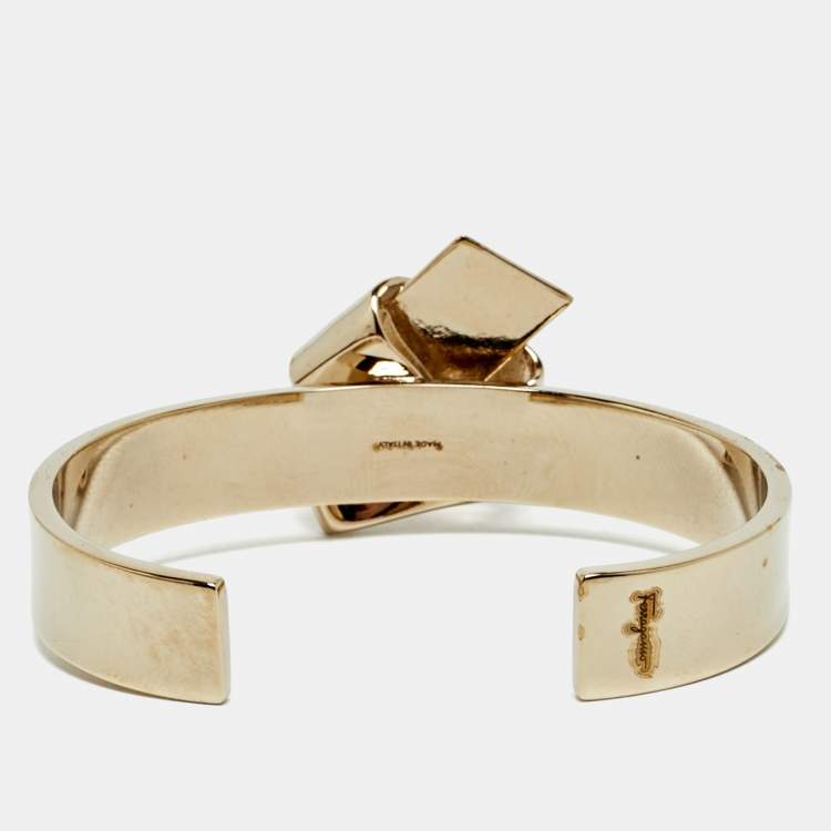 مملوكة مسبقًا Salvatore Ferragamo Gold Tone Bracelet