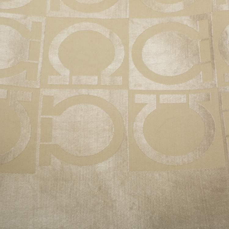 Pre Owned Salvatore Ferragamo Cream Gancini Wool Silk Blend Scarf