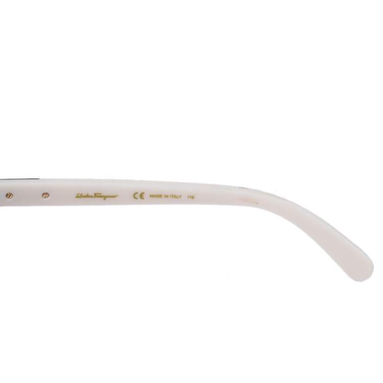 مملوكة مسبقًا Salvatore Ferragamo Ivory / Green Gradient SF150S Square Sunglasses
