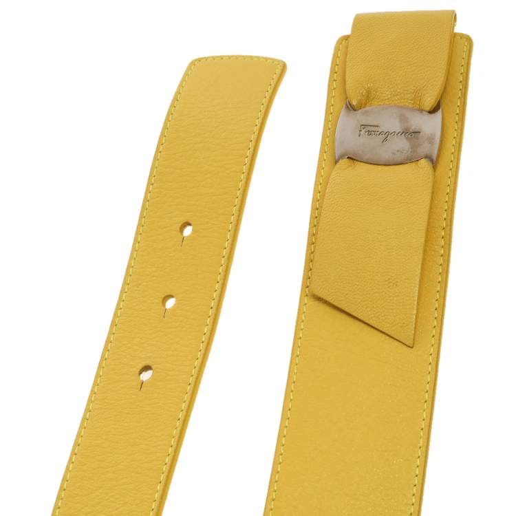 Pre Owned Salvatore Ferragamo Yellow Leather Vara Bow Belt 90 CM