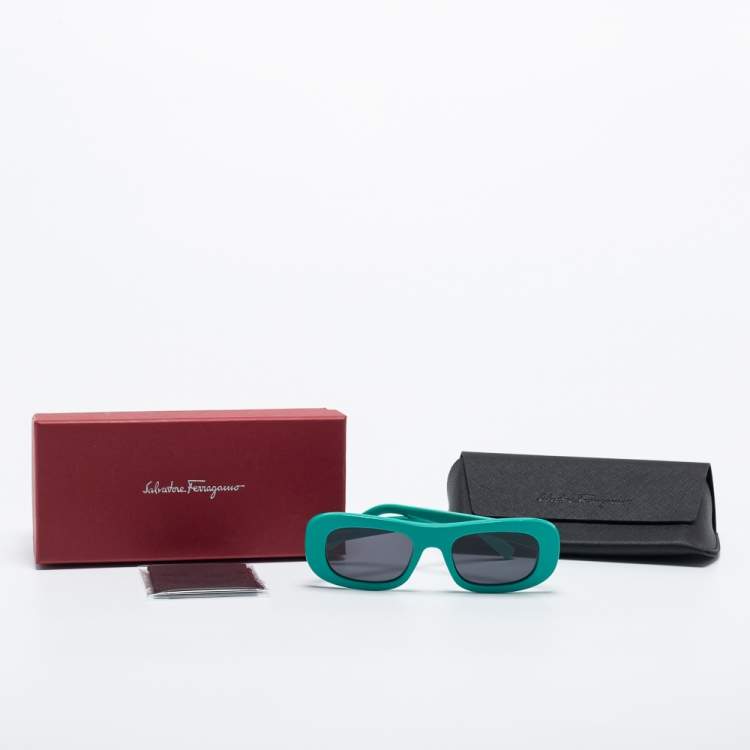 Pre Owned Salvatore Ferragamo Green SF1046S Gradient Sunglasses