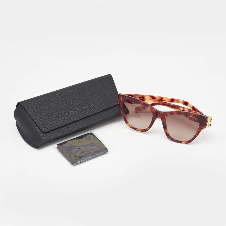Pre Owned Salvatore Ferragamo Brown Tortoise SF 1010S Wayfarer Sunglasses 